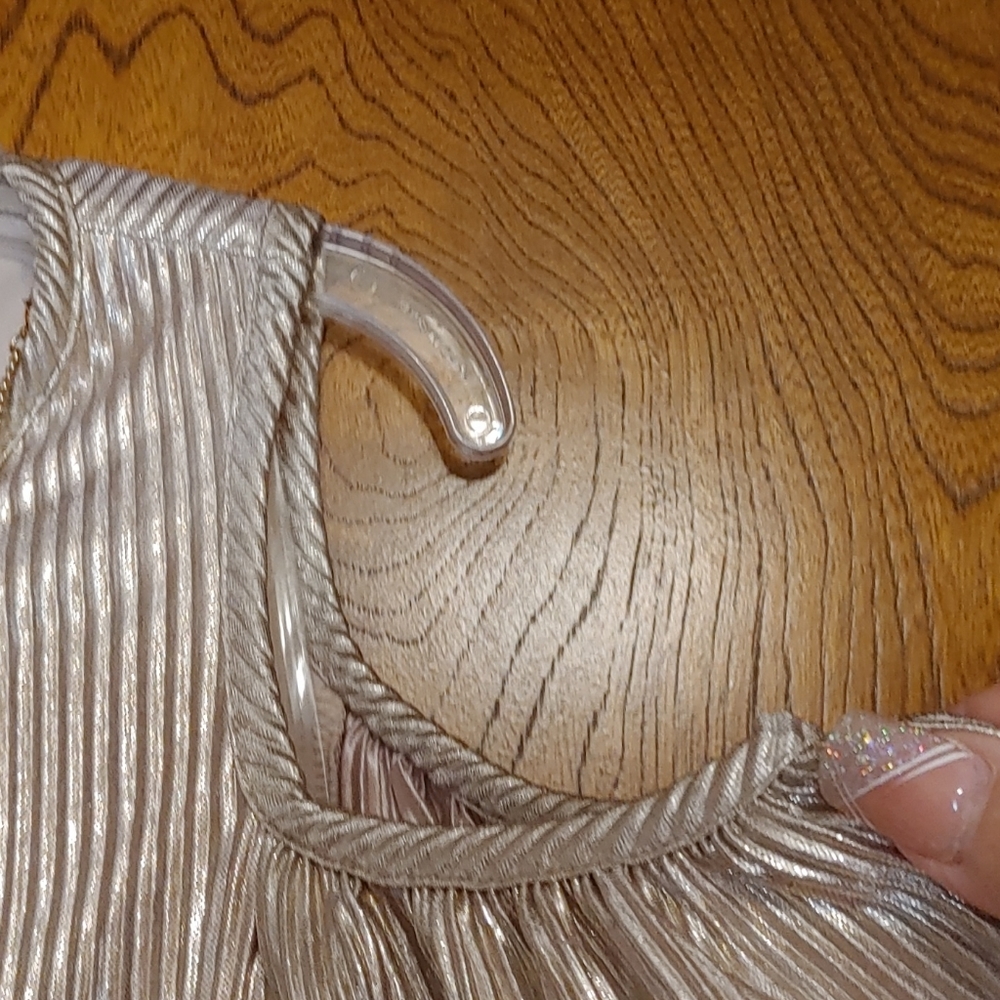 Dress - Picture 3 of 5